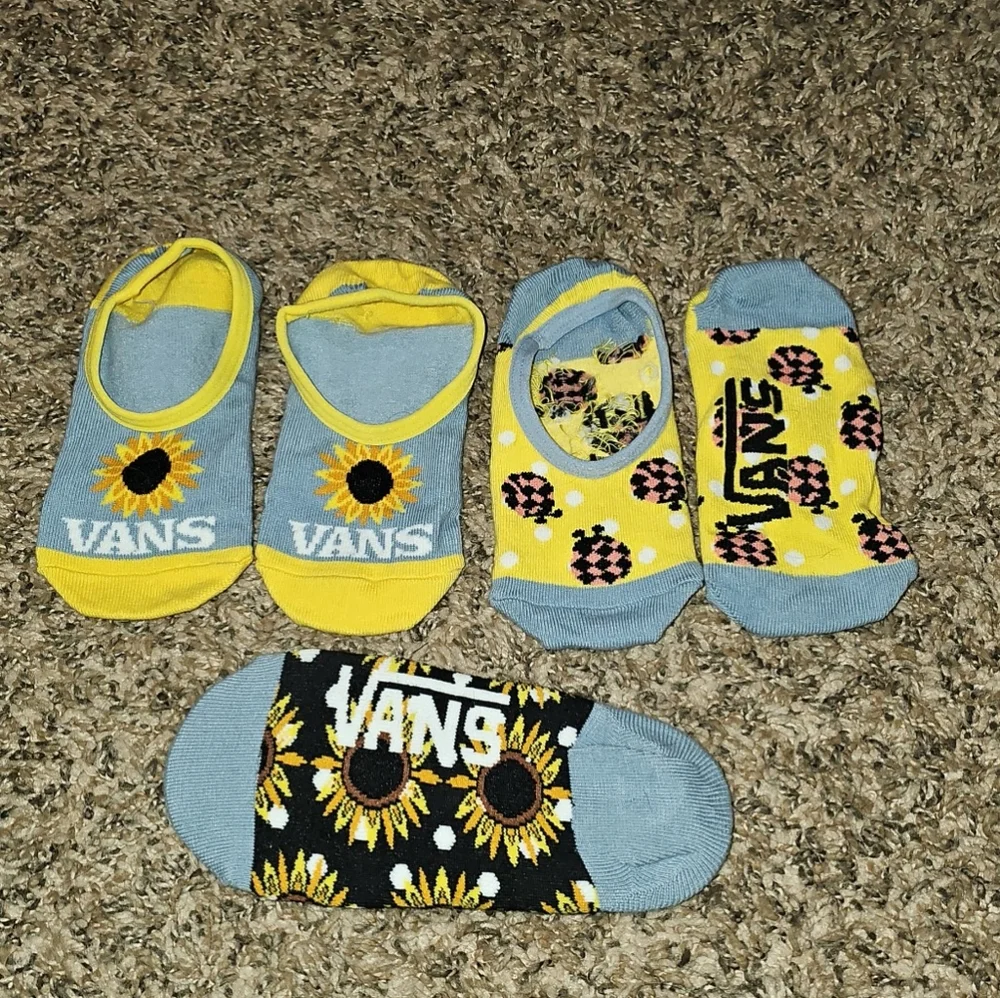 Girls Youth Toddler To Sz 12 Youth VANS 3 Pairs Of No Show Socks!